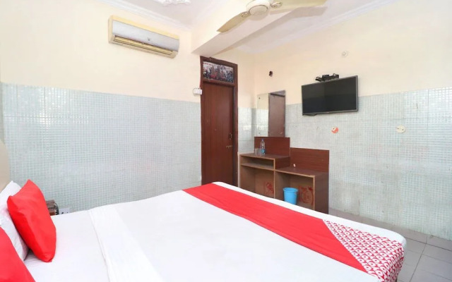 Oyo 38170 Hotel Grand Plaza