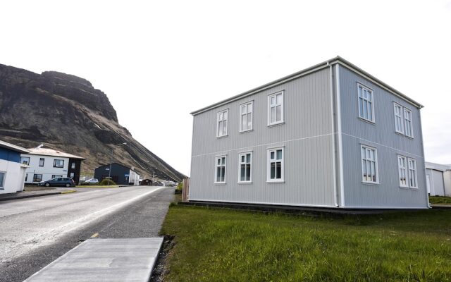 Ólafsvík Apartments