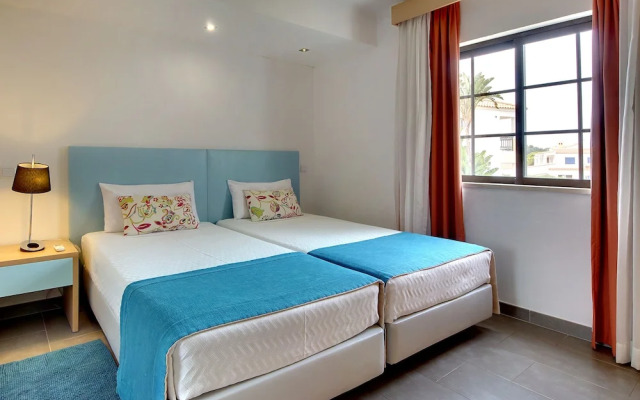 Novochoro Apartments & Villas