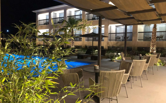 Olivessa Resort