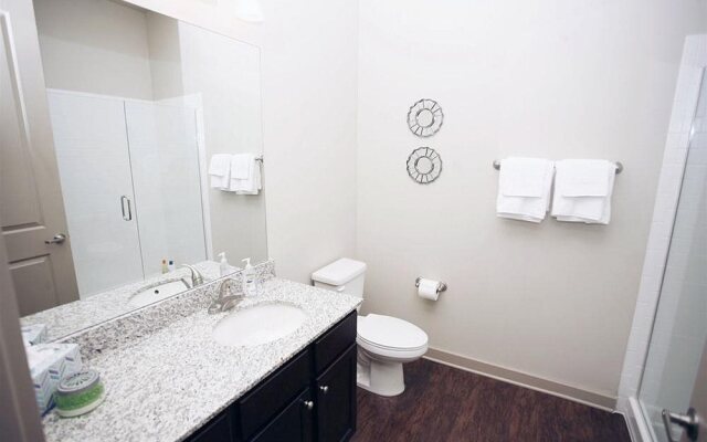 1505 Demonbreun By Sitsquare Suites