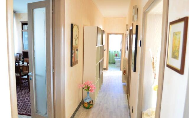 Apartment with Beautiful Sun