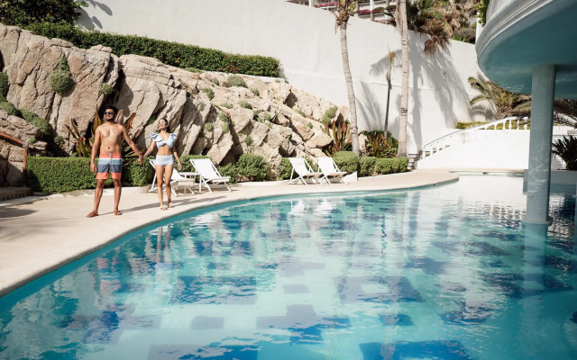 Mar del Cabo By Velas Resorts
