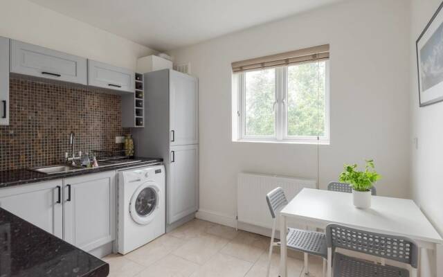 Light And Spacious 1 Bed Flat, Brixton