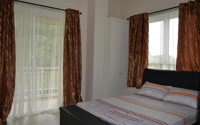 Apartment in Pico De Loro