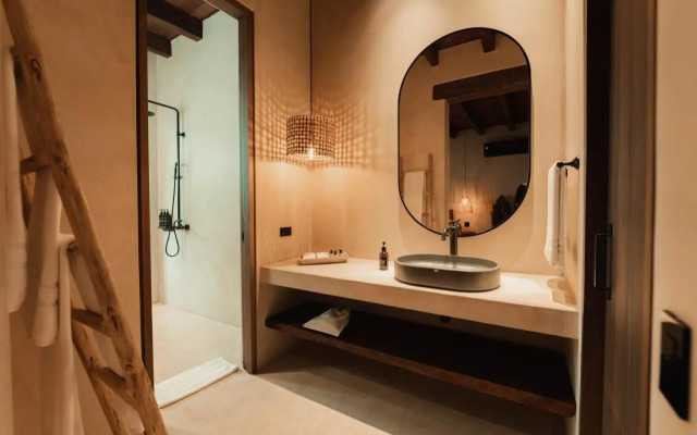 Makani Luxury Wanderlust