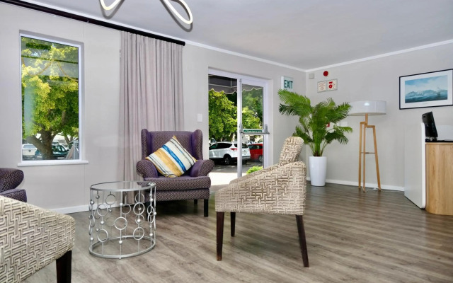 Simon's Town Quayside Hotel
