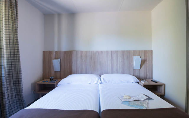 Hostel Monte Do Gozo