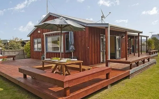 Castleview Getaway Matarangi - Matarangi Holiday Home