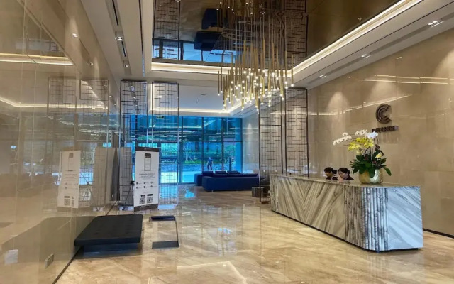 The Crest Residence Luxury by Metropole