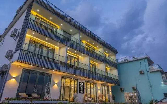 Yuanju Yishu Boutique Inn