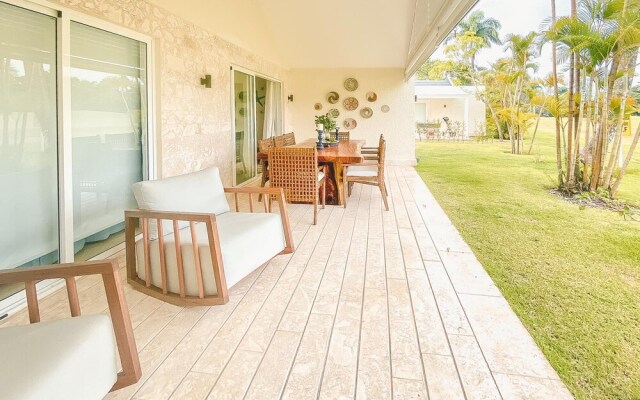 Enjoy This Relaxing Villa at Green One