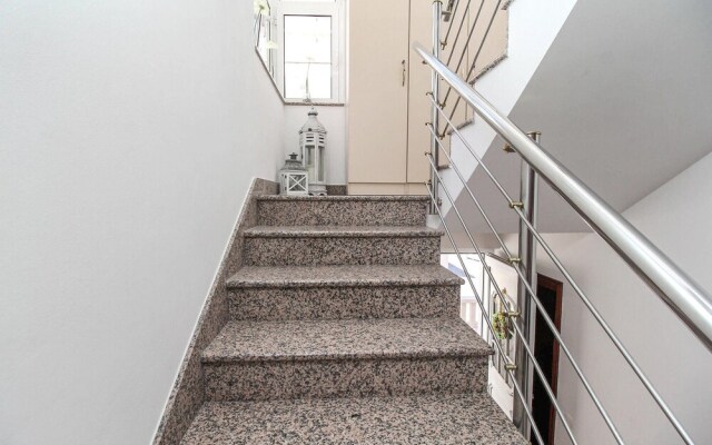 Beautiful Apartment in Tucepi With 1 Bedrooms and Wifi