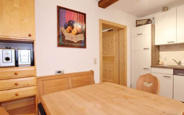 Cozy Apartment in Kitzbuhel near Ski Lift