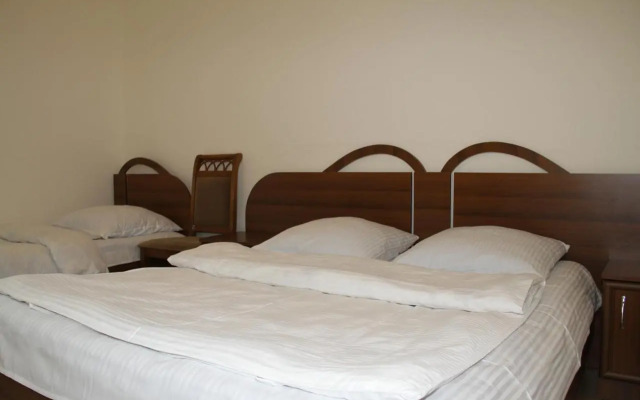 Marishok Hotel