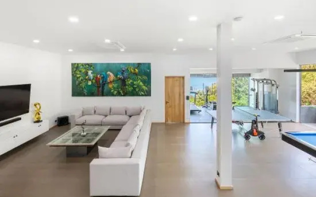 Villa Moonstar 6bedroom Luxury with Breathtaking Seaviews