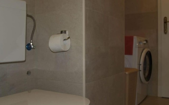 One Bedroom Apartment Venilia Ground