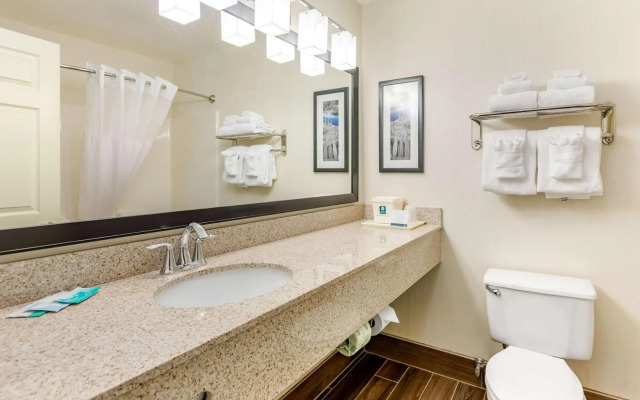 Quality Inn & Suites University Fort Collins