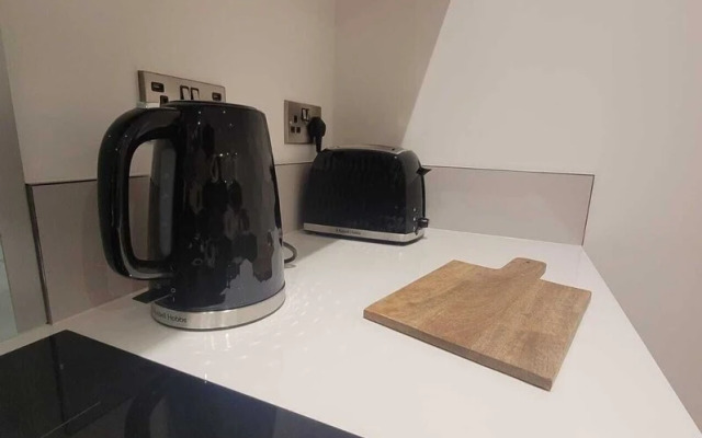 Luxury 1 Bed Flat In The Heart Of Rochester