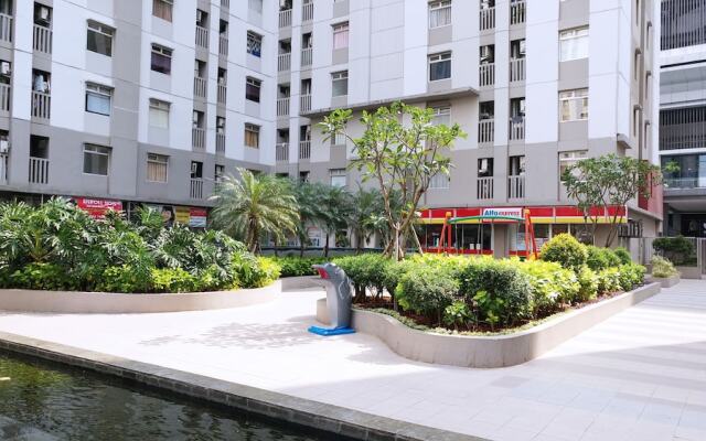 Homey And Fully Furnished Studio At Green Bay Pluit Apartment