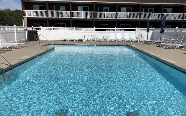 Nader's Motel & Suites