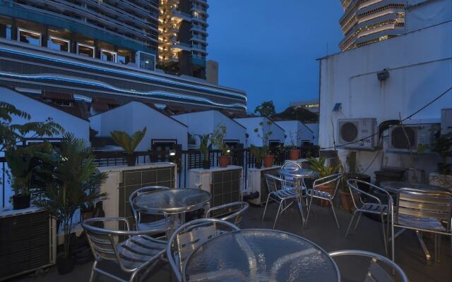 RedDoorz Hostel @ Bugis