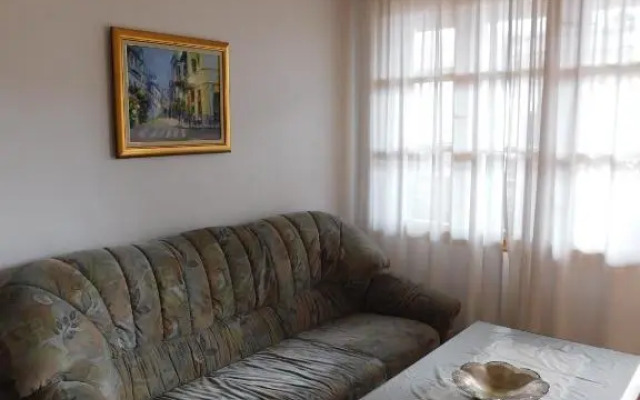 Family Vacation Home Topolnitza