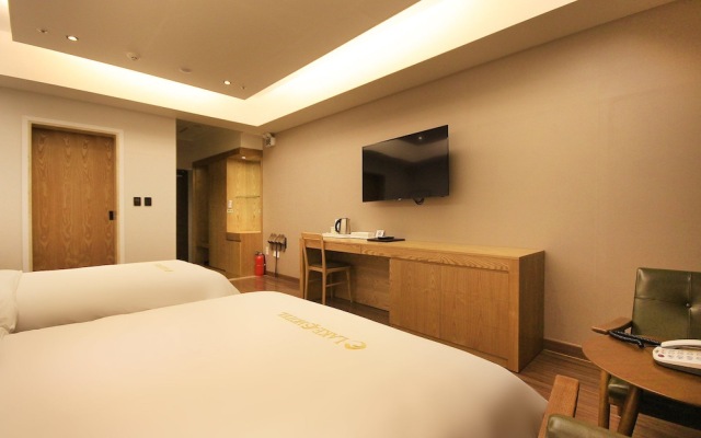 Lake45 Hotel