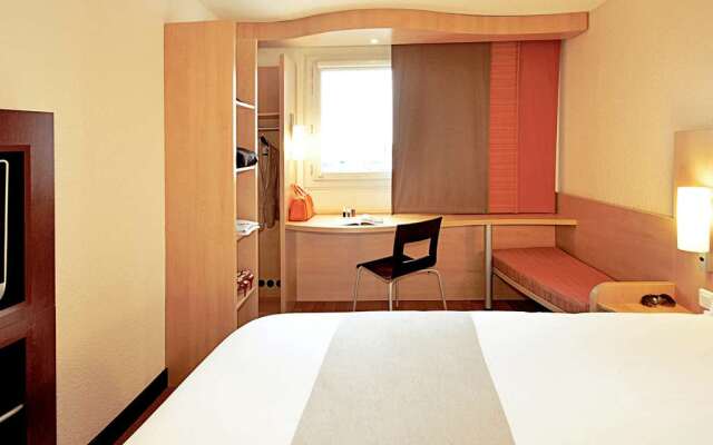 ibis London Luton Airport