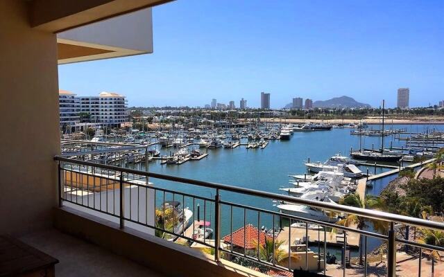 Condo Marina 303