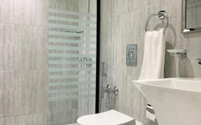 Kease Arid H -5 Luxury Gold Balcony AG93