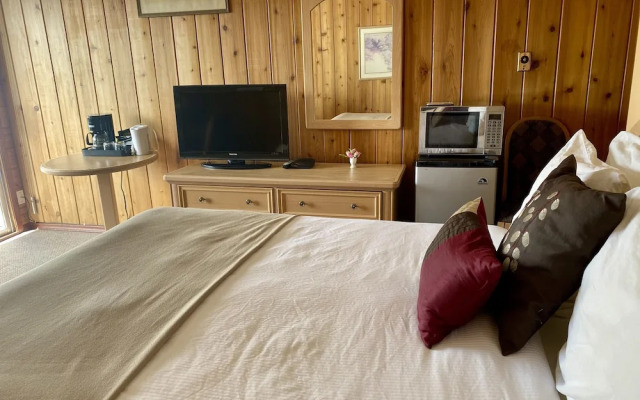 Rocky Mountain Springs Lodge