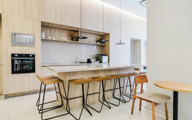 Tabas by Blueground Go 850