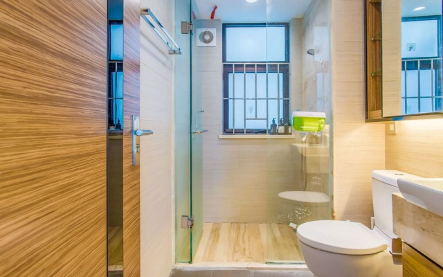 Locals Boutique Apartment Huafa Plaza 37