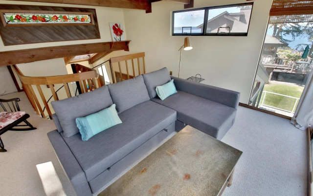 Days and Waves Beachhouse