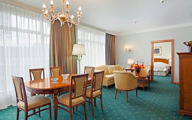 Holiday Inn Skopje