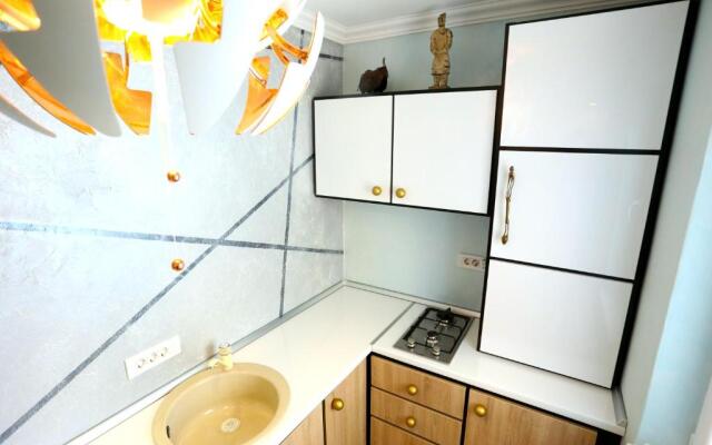 SOHO Apartment near CERONAV