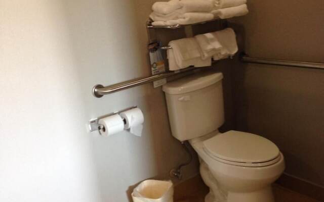 Quality Inn & Suites