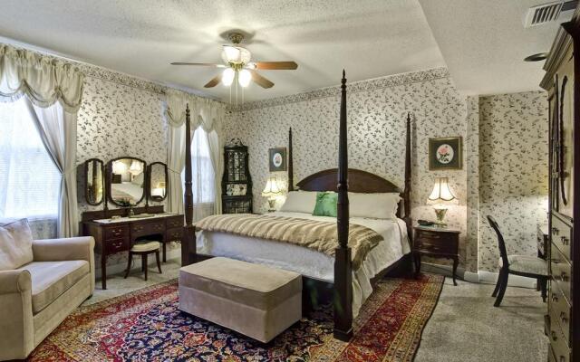 Rose Manor Bed  Breakfast