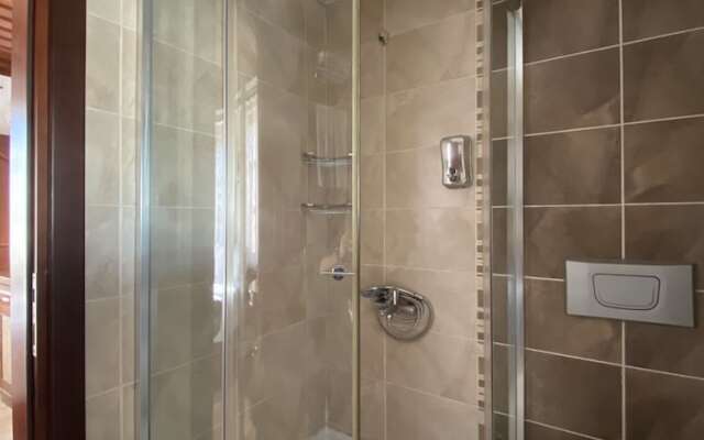 Cicerone Lodge Hotel