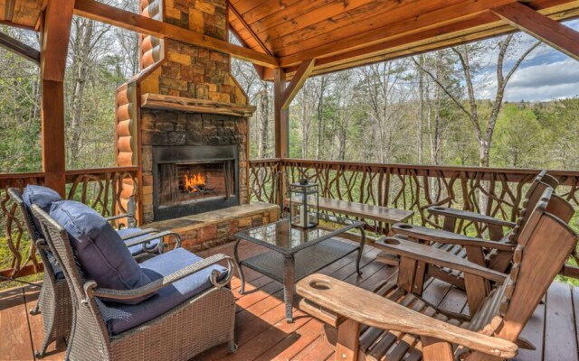 Aska Pines by Escape to Blue Ridge