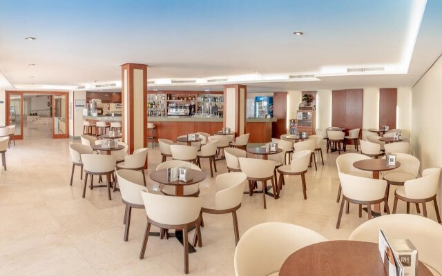 Отель RH Casablanca & Suites