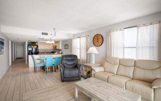 405 Beach Place Condos