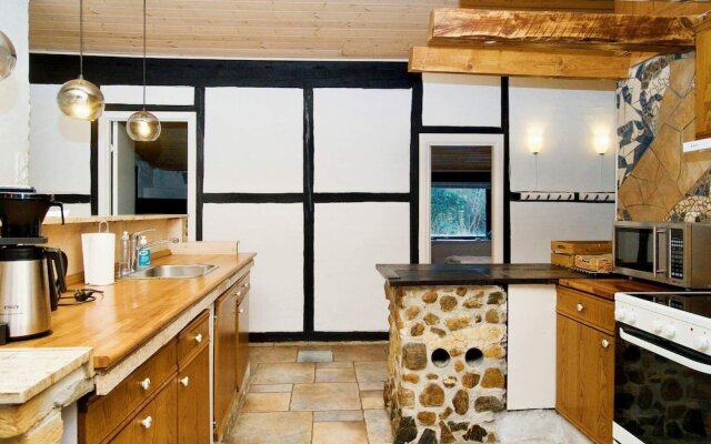 Charming Harbor Cottage-by Traum