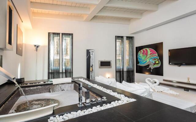 Rental in Rome Cosmopolitan Hi-Tech