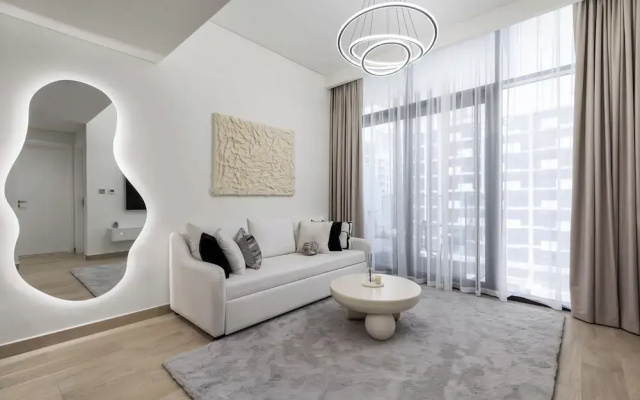 Waves - Azizi Riviera 24: Modern 1 Bedroom Apartment
