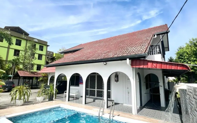 Teratai Homestay Batu Buruk