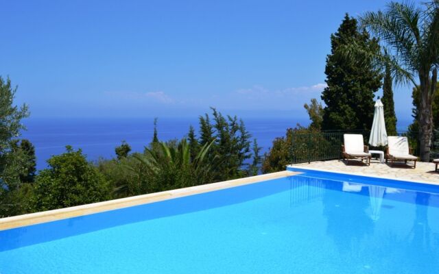 Villa Niriis