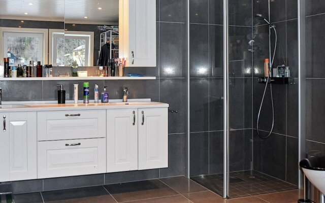 6 Person Holiday Home in Frei