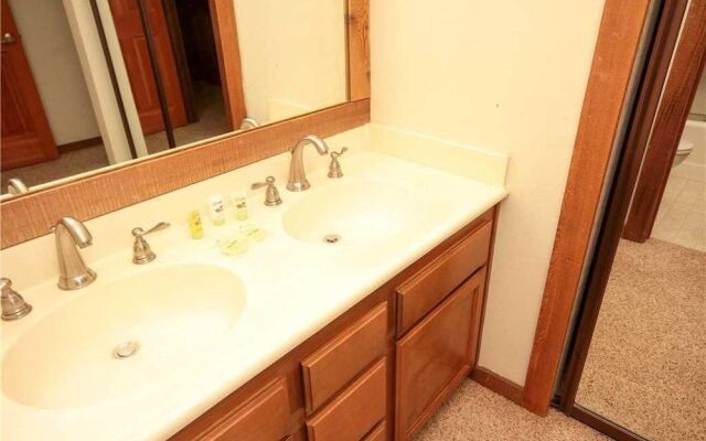 Mountainback #53, Loft